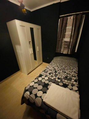 Cozy room in shared apartment - shared bathroom